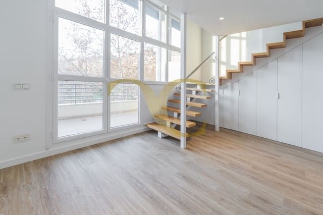 Loft de 1 habitación en San Sebastián de los Reyes en venta con piscina - 350.000 € (Ref: 9470000)