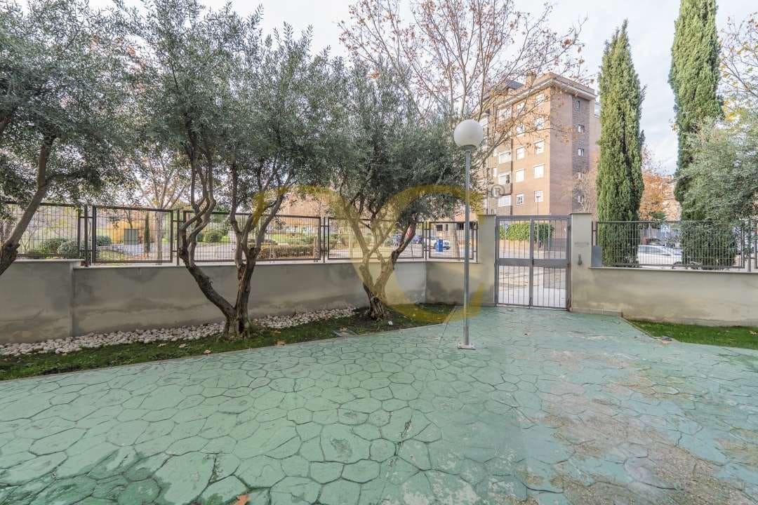 Loft de 1 habitación en San Sebastián de los Reyes en venta con piscina - 350.000 € (Ref: 9470000)