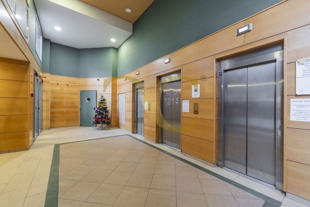 Loft de 1 habitación en San Sebastián de los Reyes en venta con piscina - 350.000 € (Ref: 9470000)