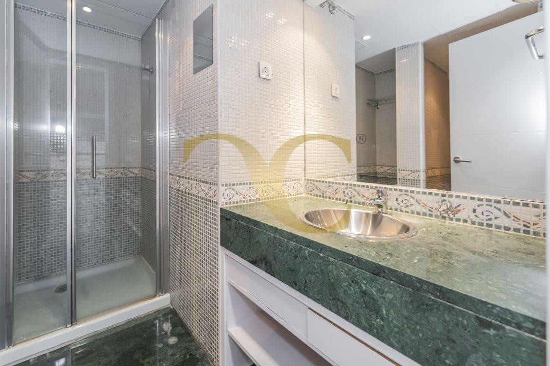 Loft de 1 habitación en San Sebastián de los Reyes en venta con piscina - 350.000 € (Ref: 9470000)