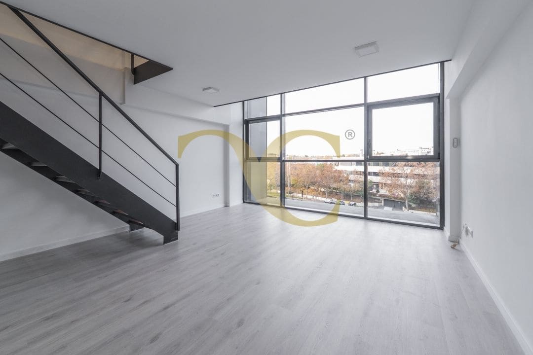 Loft de 1 habitación en San Sebastián de los Reyes en venta con piscina - 350.000 € (Ref: 9470001)