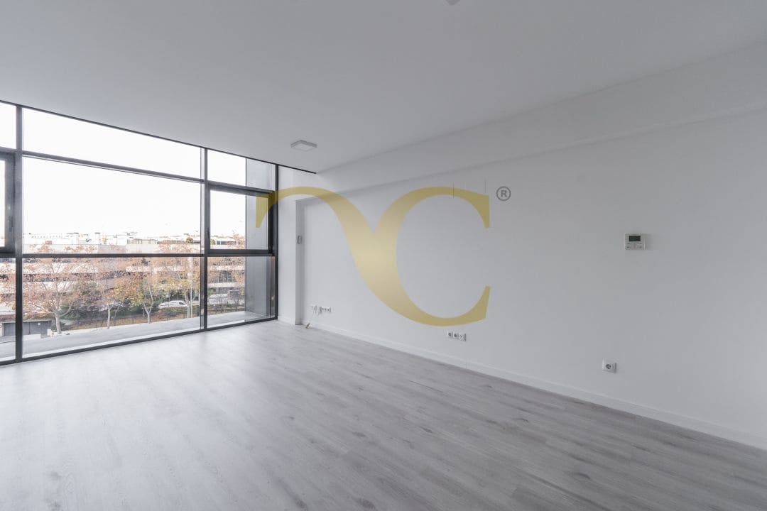 Loft de 1 habitación en San Sebastián de los Reyes en venta con piscina - 350.000 € (Ref: 9470001)