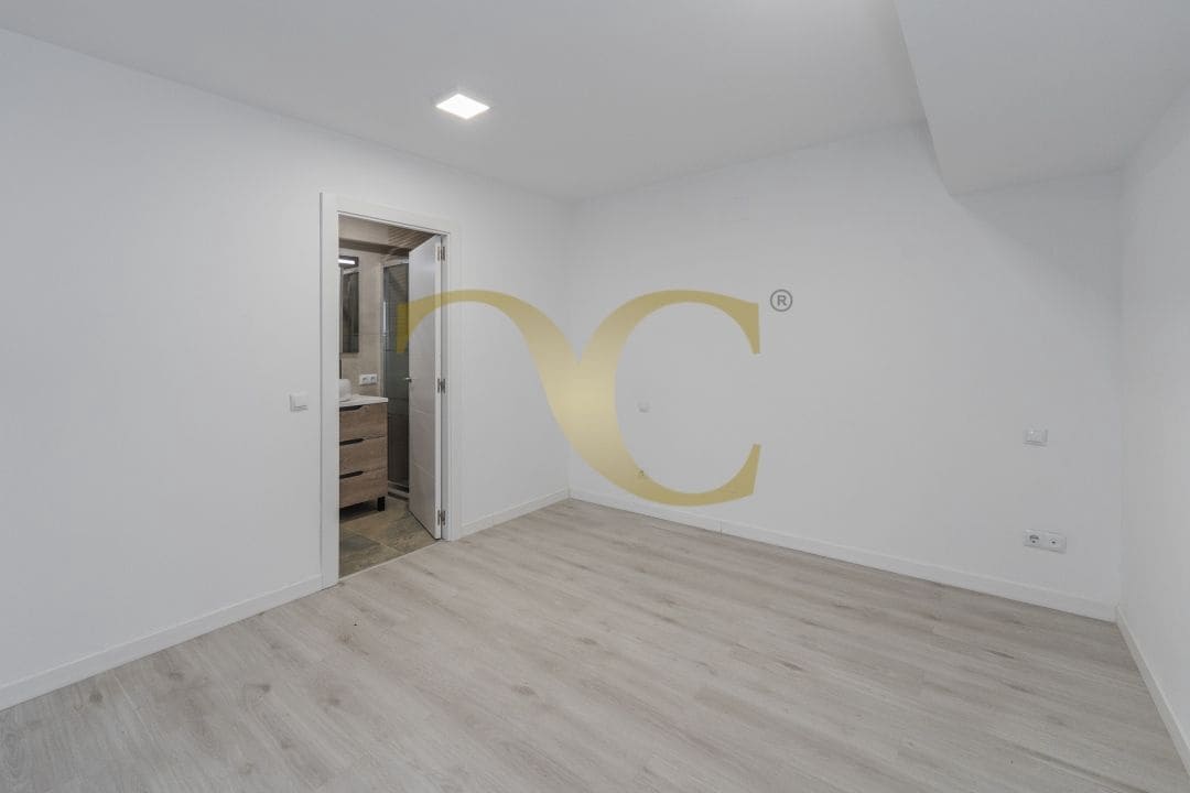 Loft de 1 habitación en San Sebastián de los Reyes en venta con piscina - 350.000 € (Ref: 9470001)
