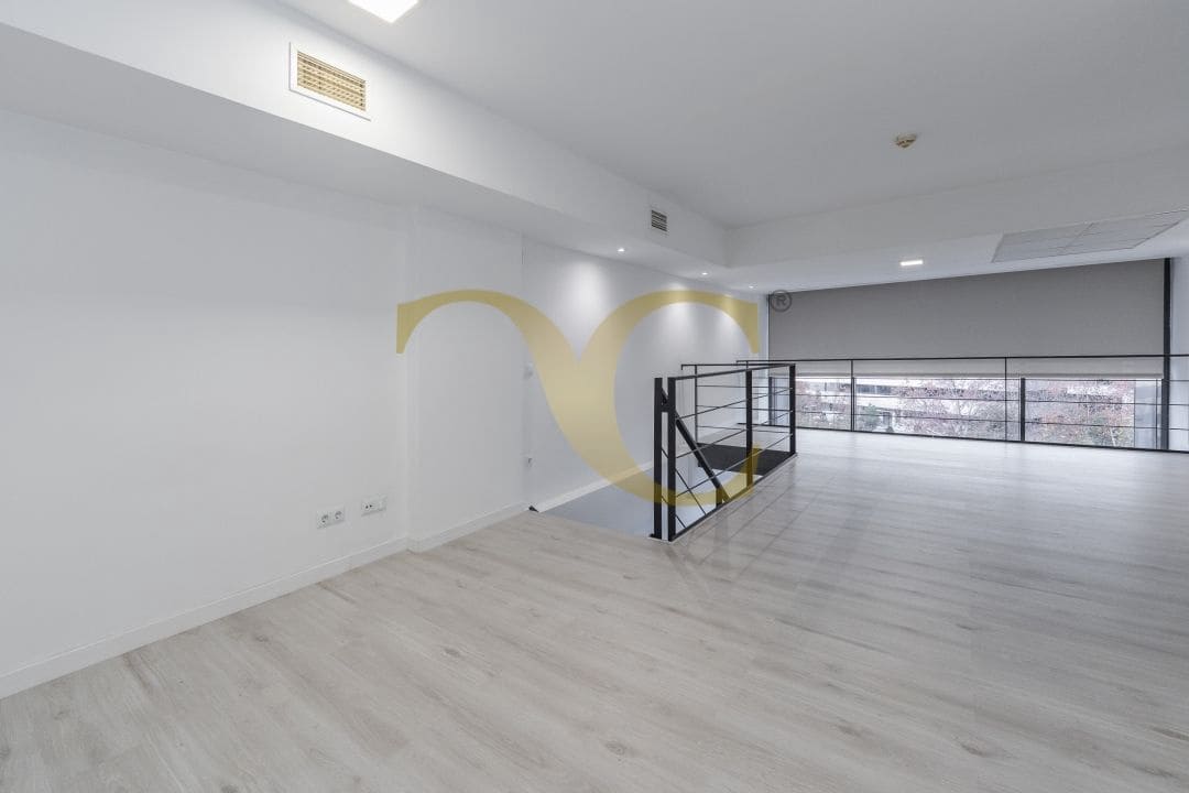 Loft de 1 habitación en San Sebastián de los Reyes en venta con piscina - 350.000 € (Ref: 9470001)