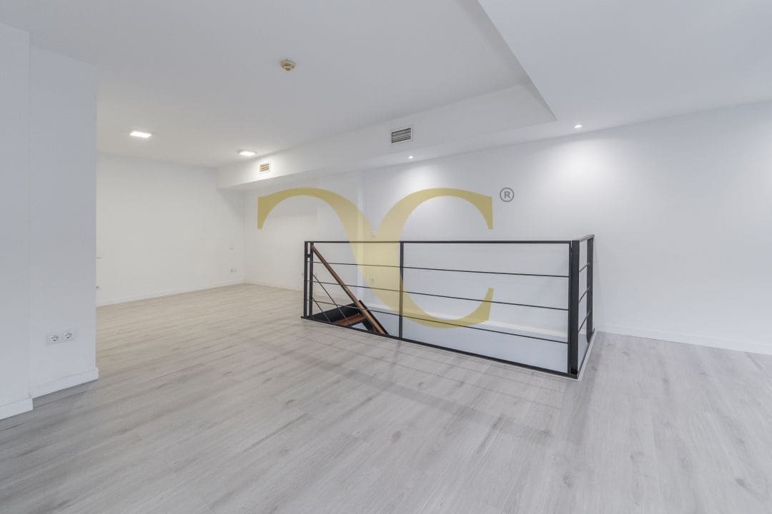Loft de 1 habitación en San Sebastián de los Reyes en venta con piscina - 350.000 € (Ref: 9470001)
