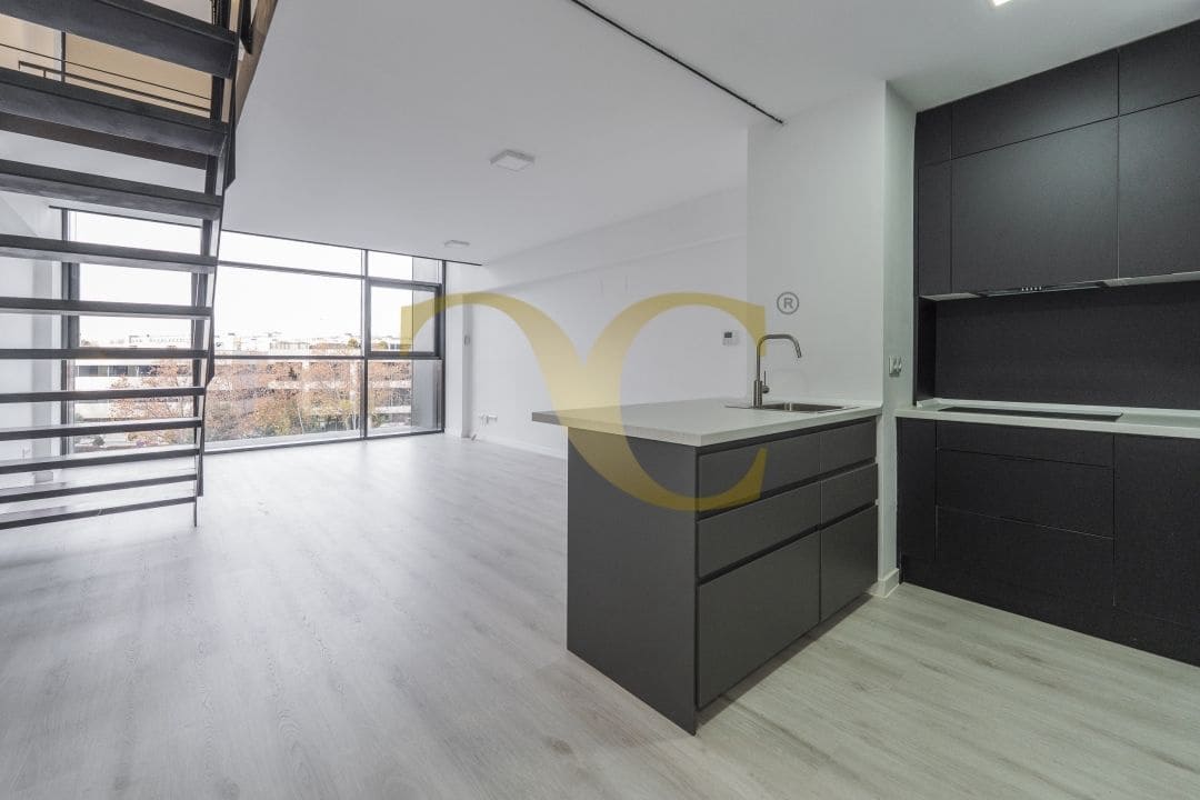 Loft de 1 habitación en San Sebastián de los Reyes en venta con piscina - 350.000 € (Ref: 9470001)