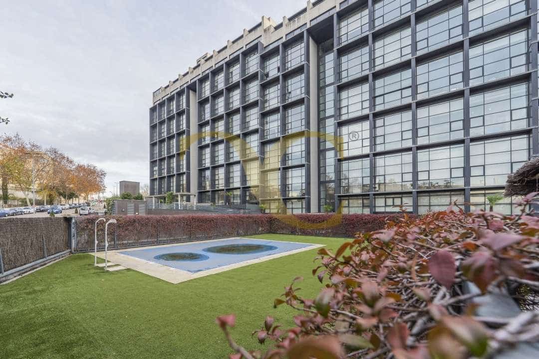Loft de 1 habitación en San Sebastián de los Reyes en venta con piscina - 350.000 € (Ref: 9470001)