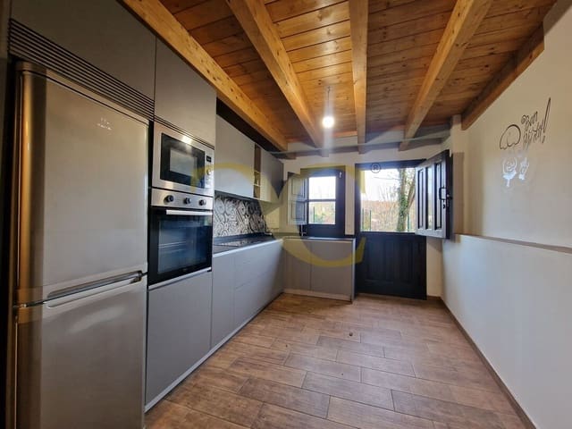 3 sovrum Semi-fristående Villa till salu i Llanes - 299 000 € (Ref: 9470002)