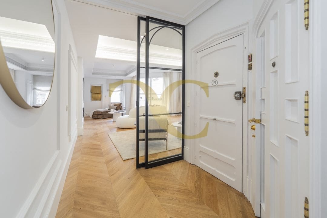 Ático de 4 habitaciones en Madrid ciudad en venta - 4.500.000 € (Ref: 9471832)