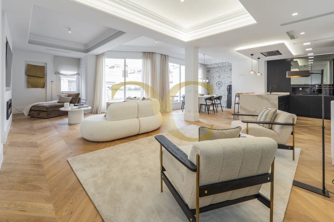 Ático de 4 habitaciones en Madrid ciudad en venta - 4.500.000 € (Ref: 9471832)