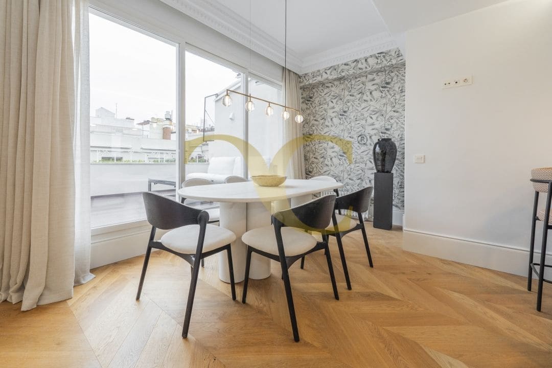 Ático de 4 habitaciones en Madrid ciudad en venta - 4.500.000 € (Ref: 9471832)