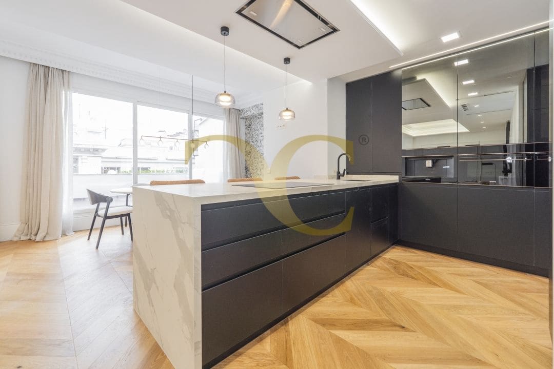 Ático de 4 habitaciones en Madrid ciudad en venta - 4.500.000 € (Ref: 9471832)