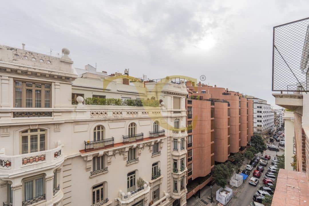 Ático de 4 habitaciones en Madrid ciudad en venta - 4.500.000 € (Ref: 9471832)