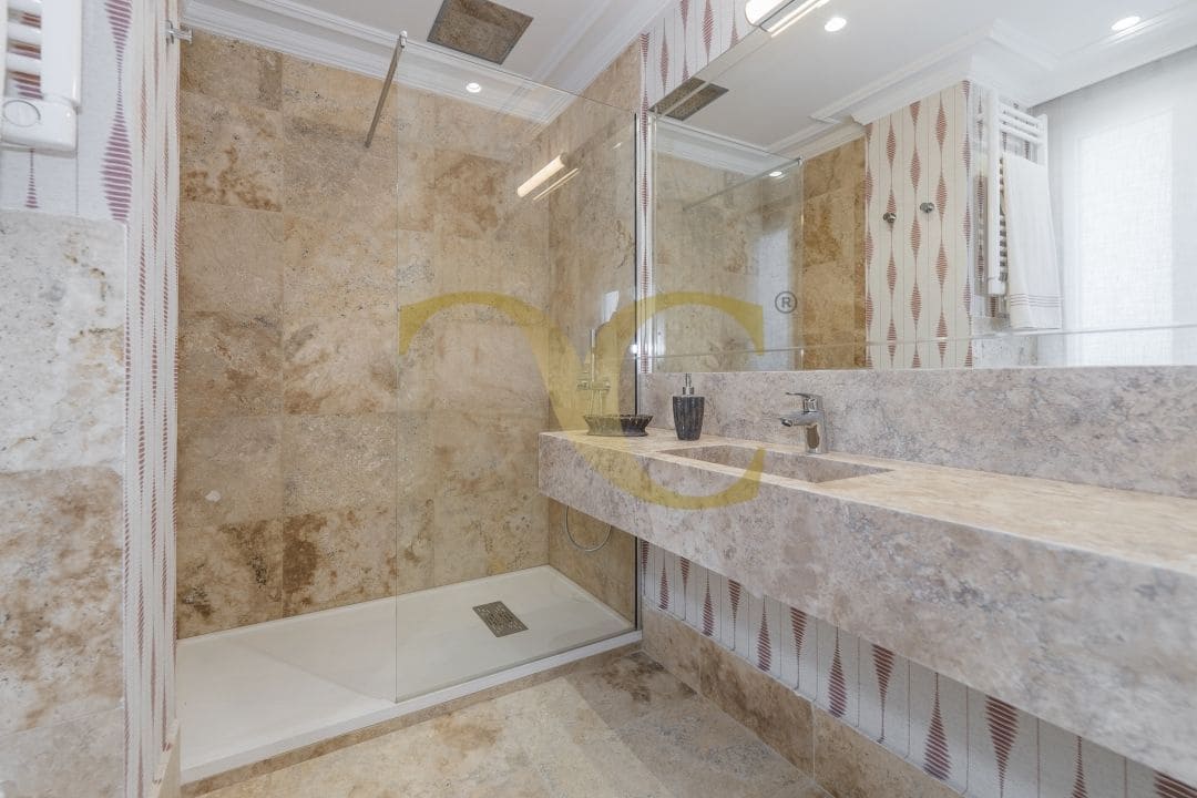 Ático de 4 habitaciones en Madrid ciudad en venta - 4.500.000 € (Ref: 9471832)