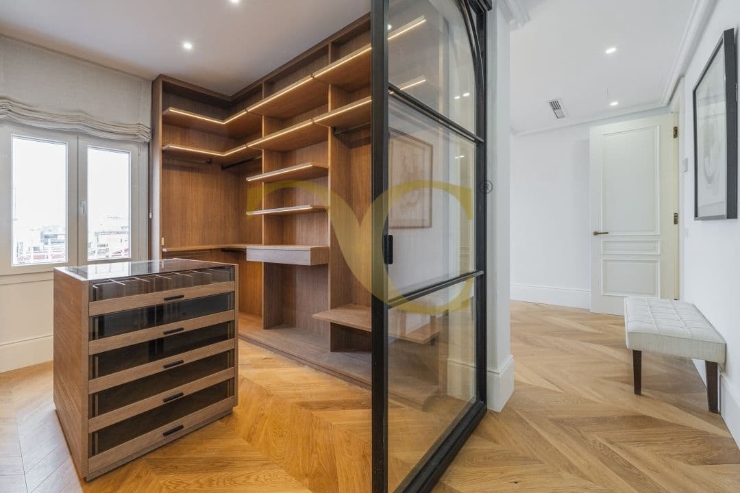 Ático de 4 habitaciones en Madrid ciudad en venta - 4.500.000 € (Ref: 9471832)