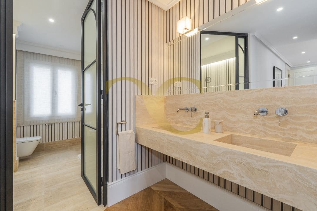 Ático de 4 habitaciones en Madrid ciudad en venta - 4.500.000 € (Ref: 9471832)