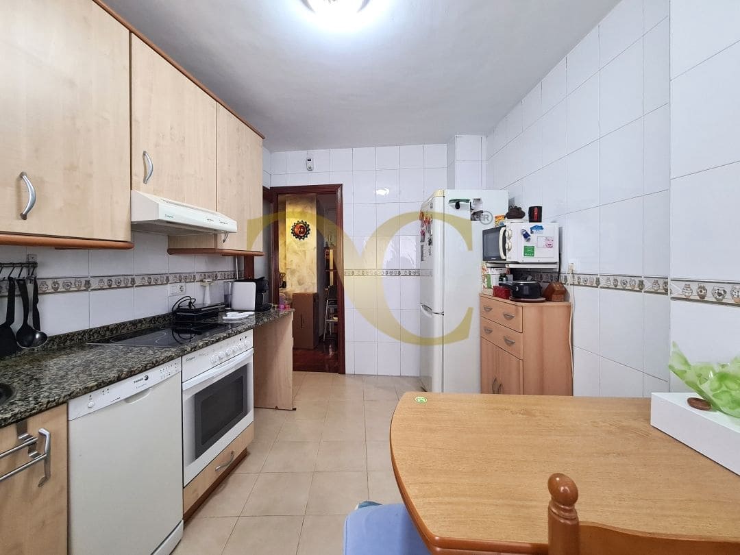 3 bedroom Apartment for sale in Gijon - € 255,000 (Ref: 9475664)