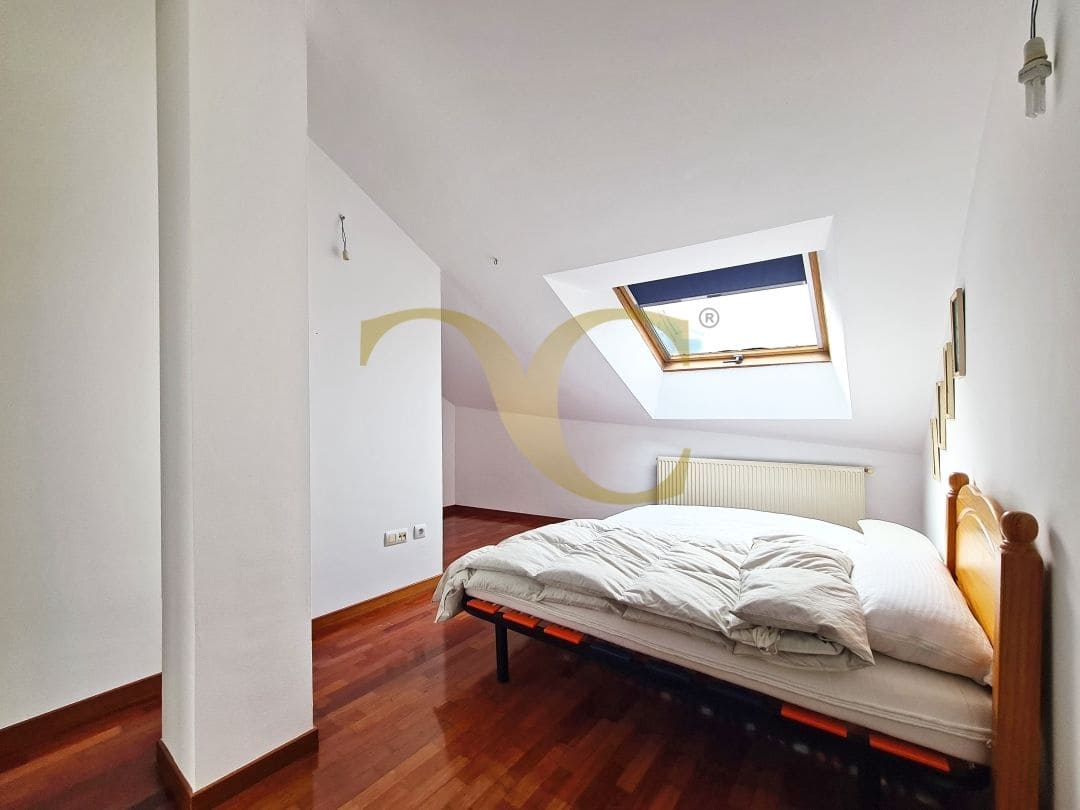 3 bedroom Apartment for sale in Gijon - € 255,000 (Ref: 9475664)