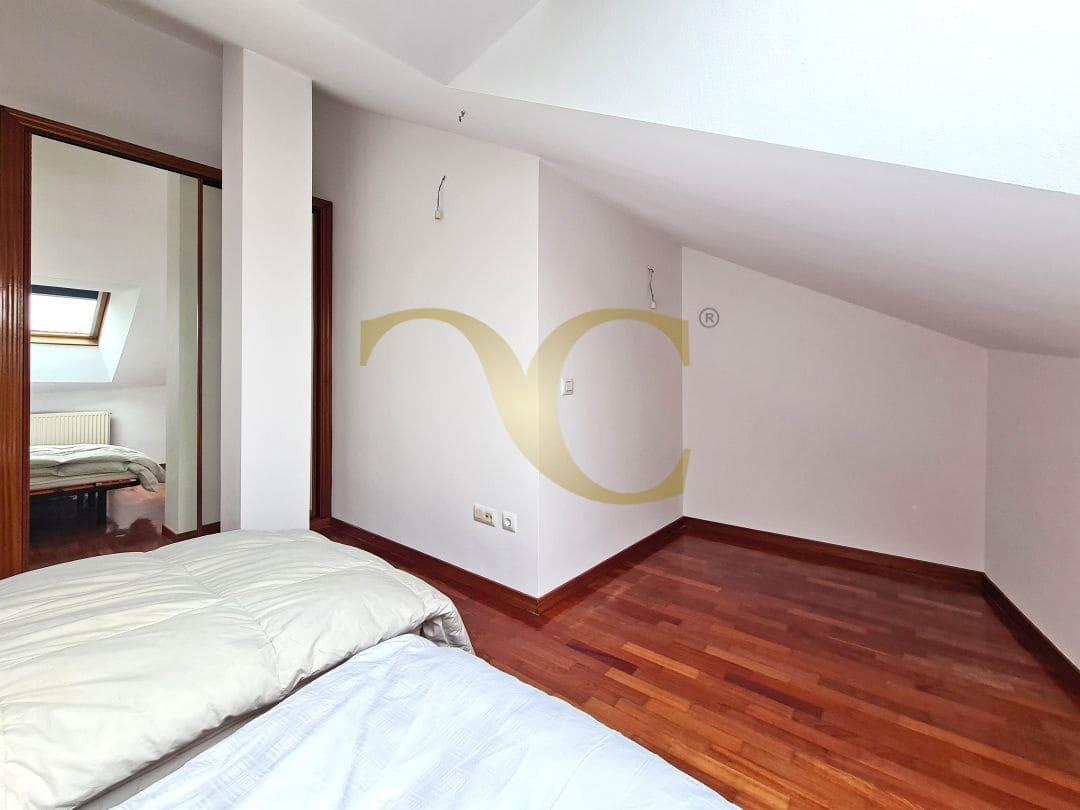 3 bedroom Apartment for sale in Gijon - € 255,000 (Ref: 9475664)