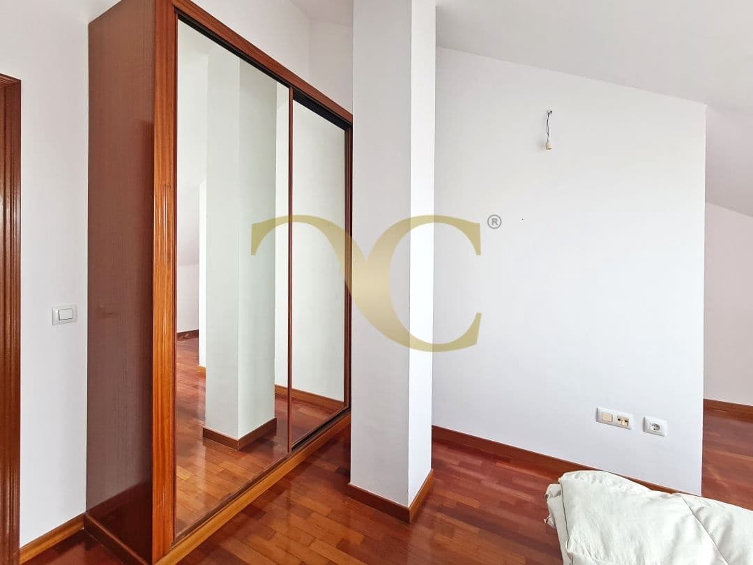 3 bedroom Apartment for sale in Gijon - € 255,000 (Ref: 9475664)