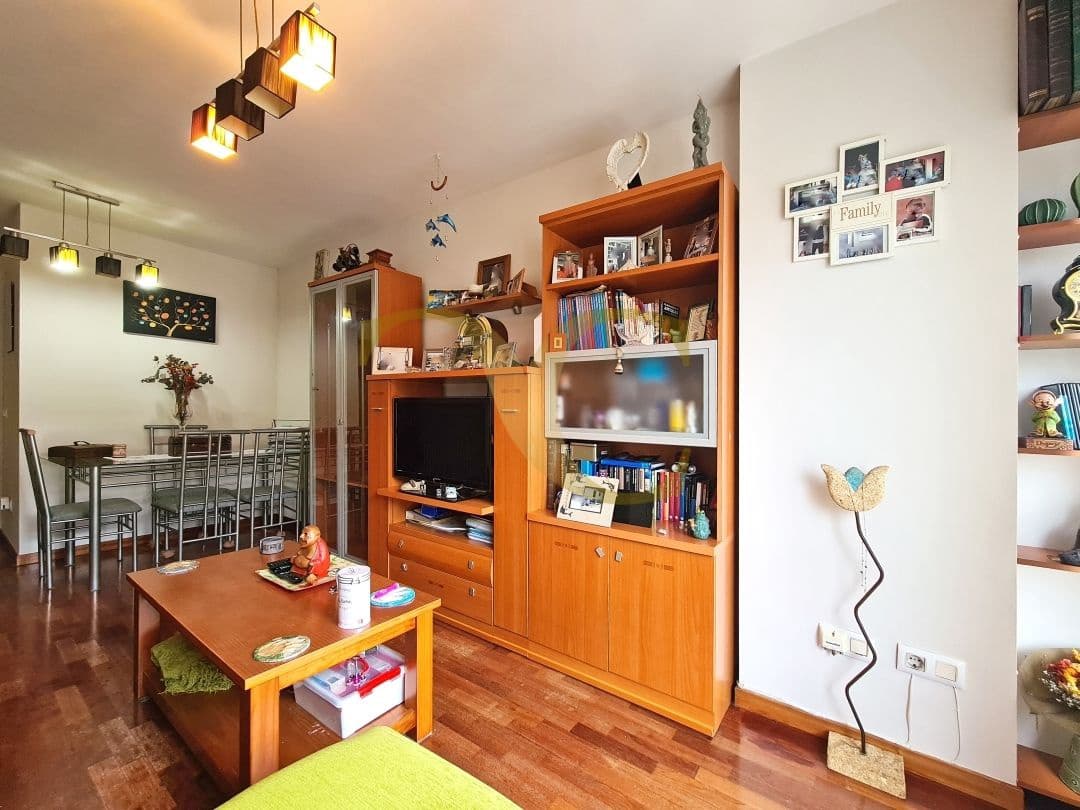 3 bedroom Apartment for sale in Gijon - € 255,000 (Ref: 9475664)
