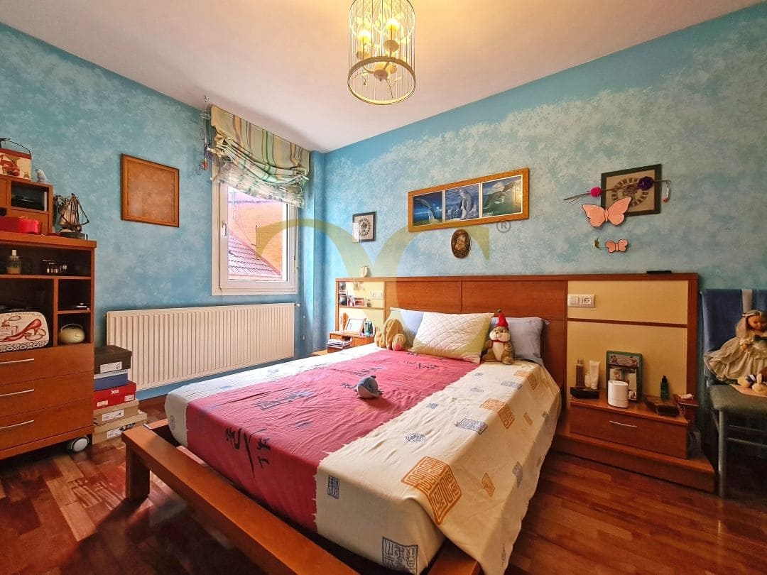 3 bedroom Apartment for sale in Gijon - € 255,000 (Ref: 9475664)