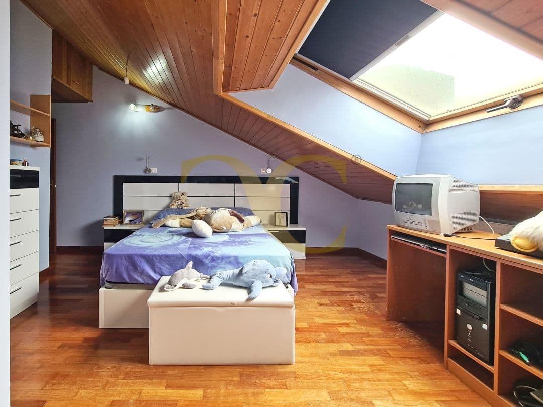 3 bedroom Apartment for sale in Gijon - € 255,000 (Ref: 9475664)