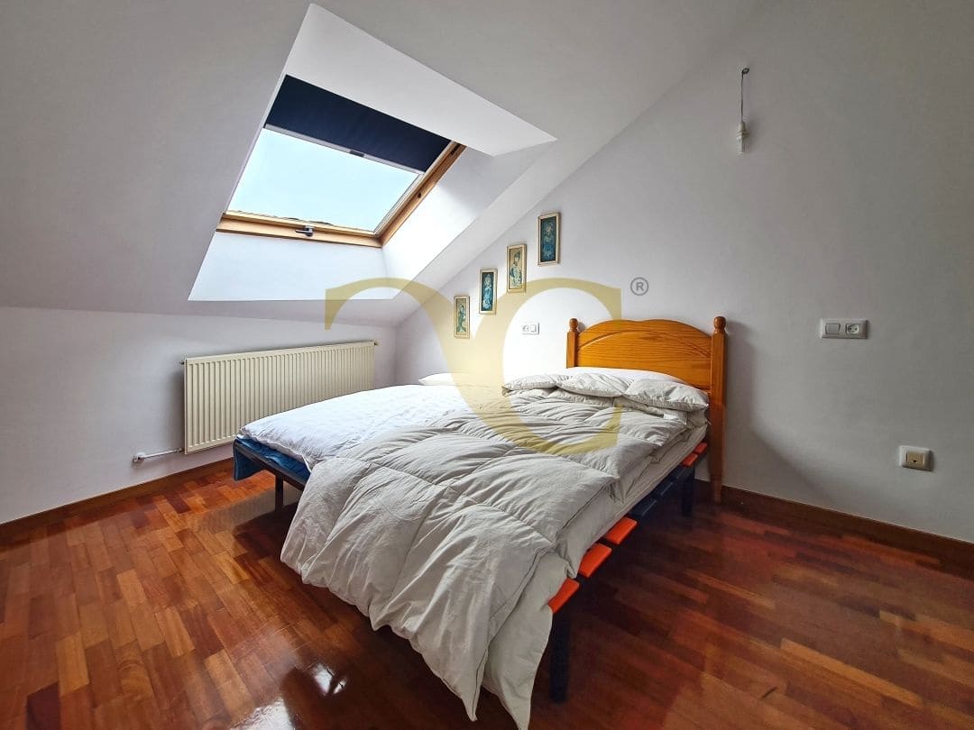 3 bedroom Apartment for sale in Gijon - € 255,000 (Ref: 9475664)