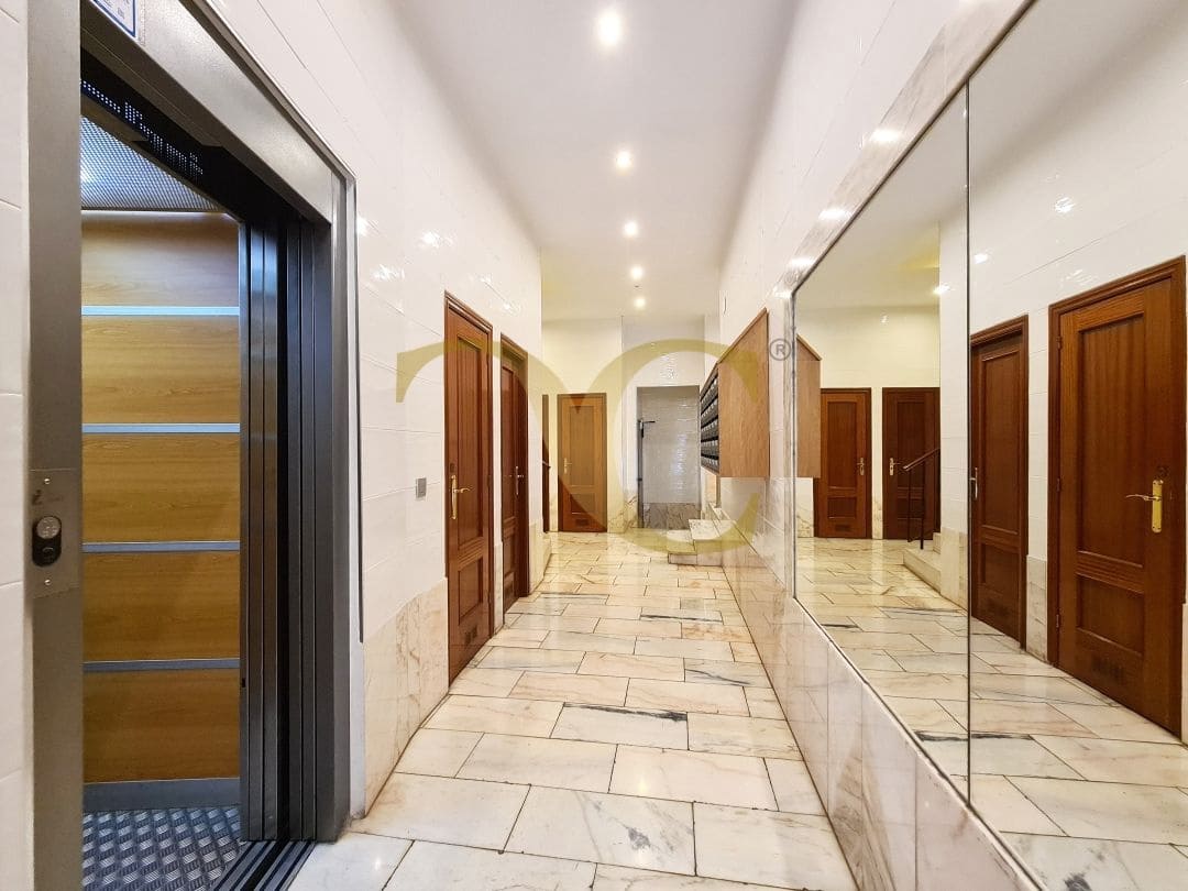 3 bedroom Apartment for sale in Gijon - € 255,000 (Ref: 9475664)