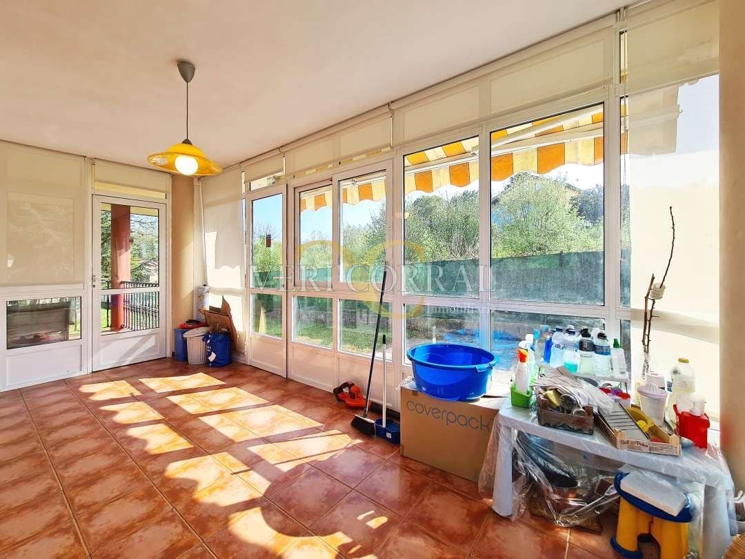 5 bedroom Villa for sale in Oviedo with pool - € 450,000 (Ref: 9500654)