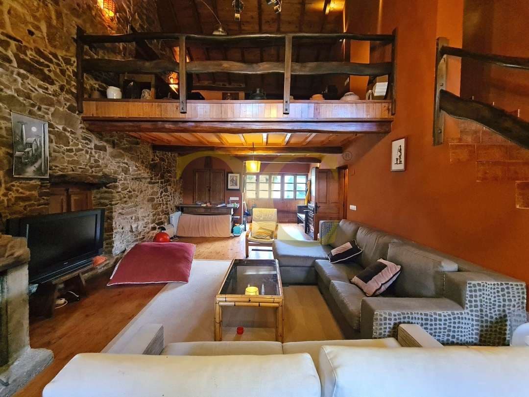 4 soveværelse Villa til salg i Valdes - € 400.000 (Ref: 9523470)