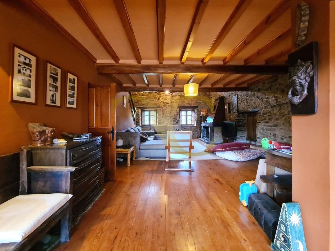 4 soveværelse Villa til salg i Valdes - € 400.000 (Ref: 9523470)