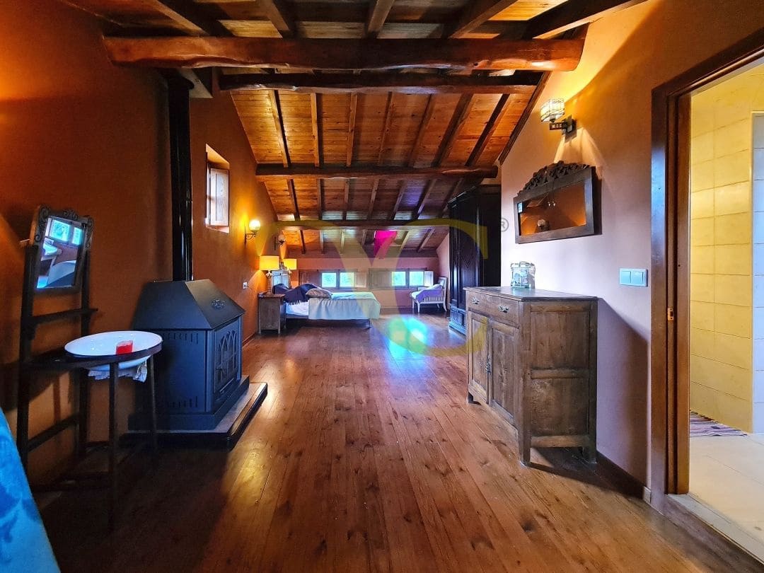 4 soveværelse Villa til salg i Valdes - € 400.000 (Ref: 9523470)