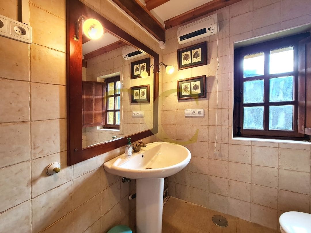 4 soveværelse Villa til salg i Valdes - € 400.000 (Ref: 9523470)