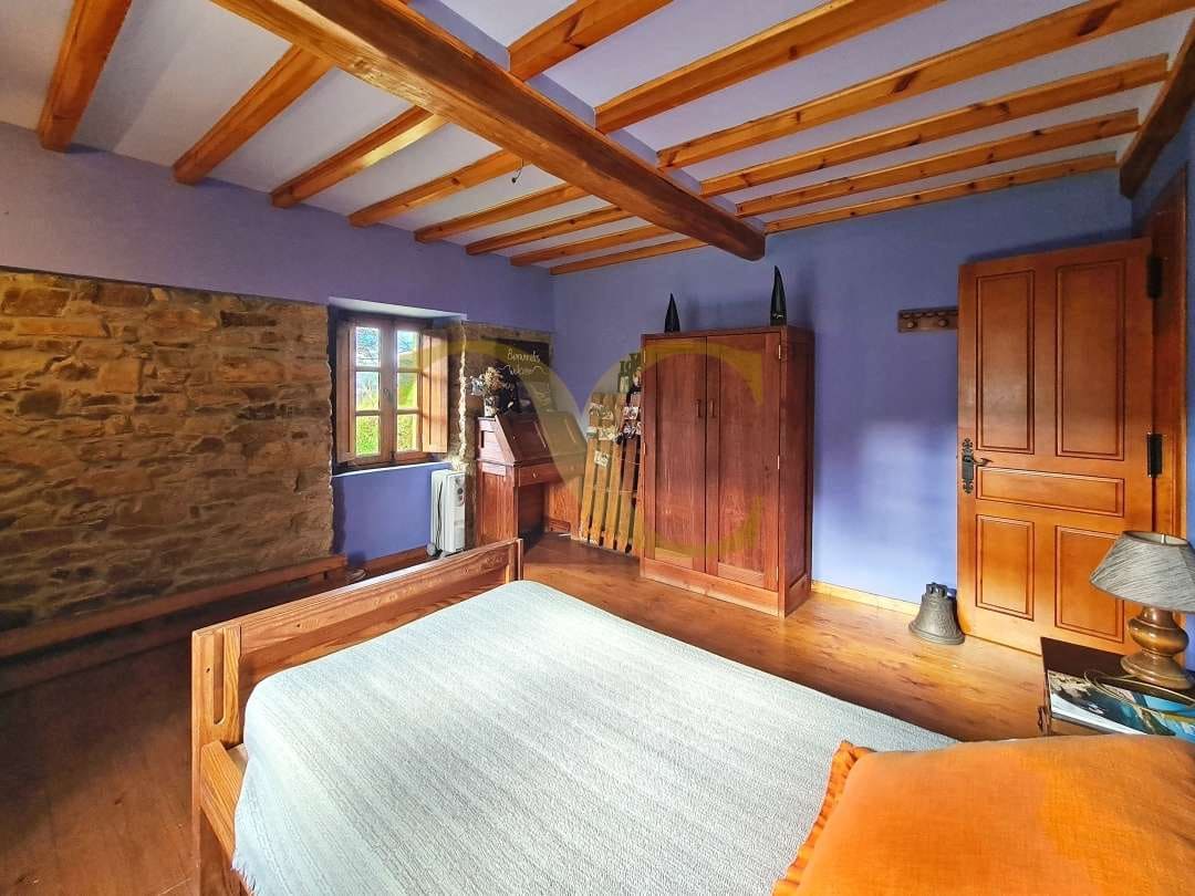 4 soveværelse Villa til salg i Valdes - € 400.000 (Ref: 9523470)