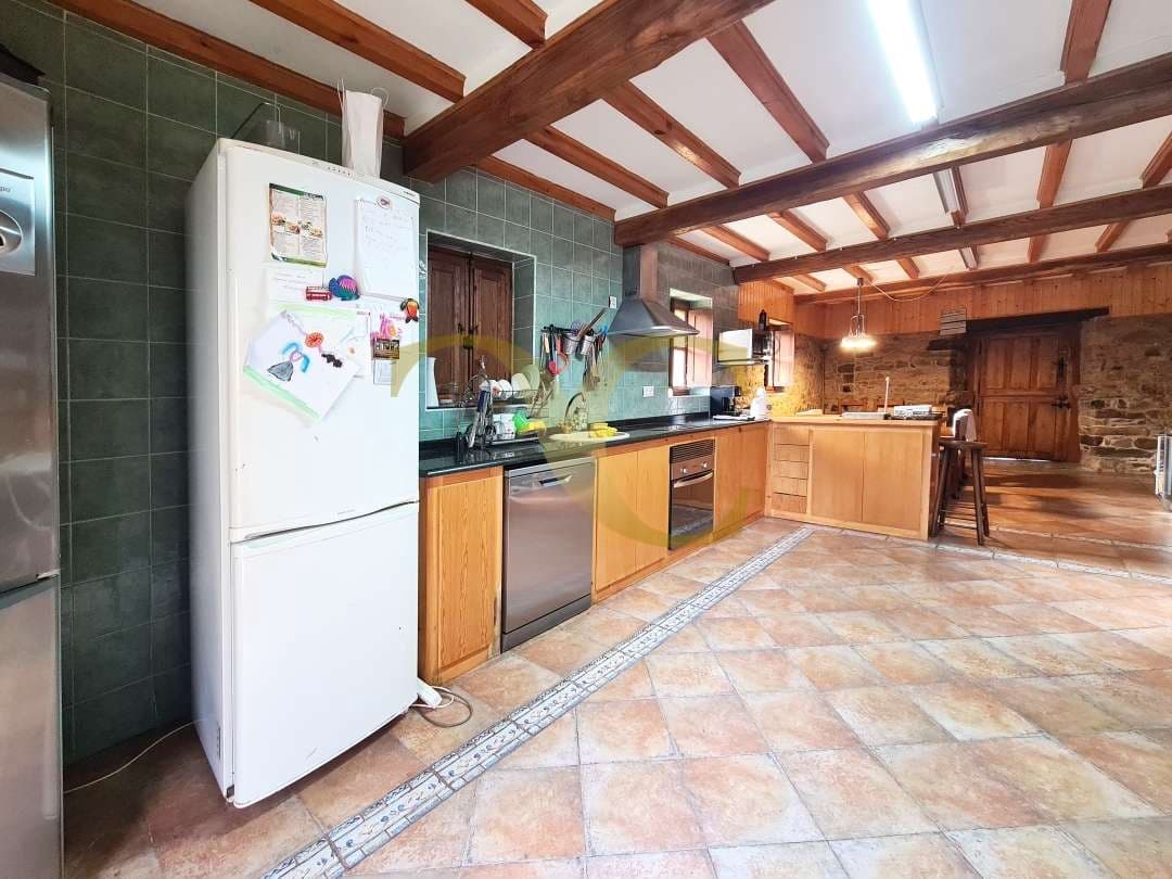 4 soveværelse Villa til salg i Valdes - € 400.000 (Ref: 9523470)