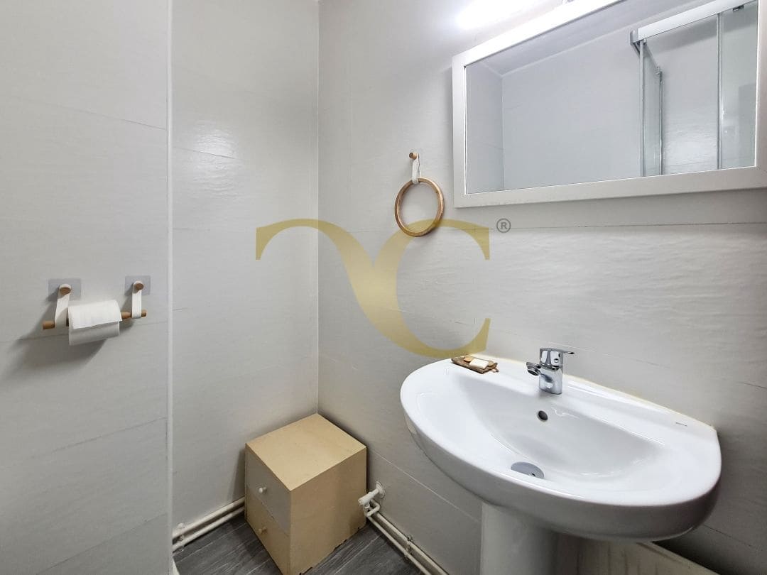 Piso de 2 habitaciones en Oviedo en venta - 135.000 € (Ref: 9539676)