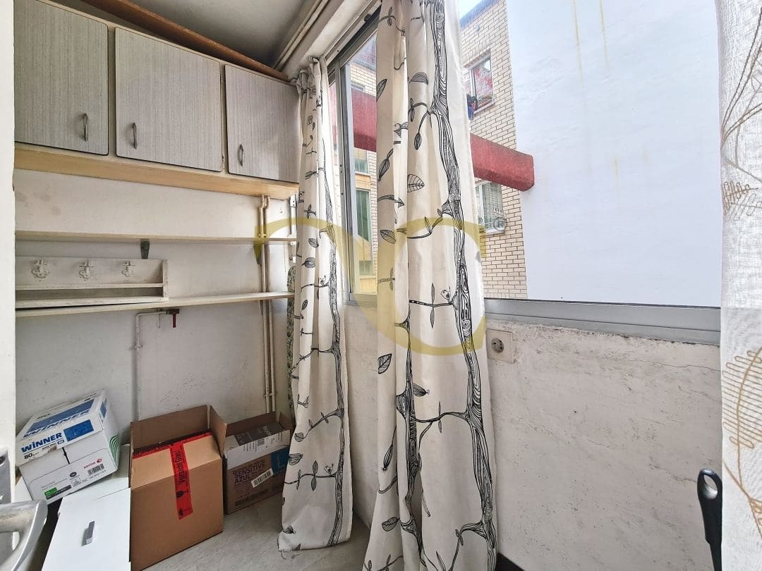 Piso de 2 habitaciones en Oviedo en venta - 135.000 € (Ref: 9539676)