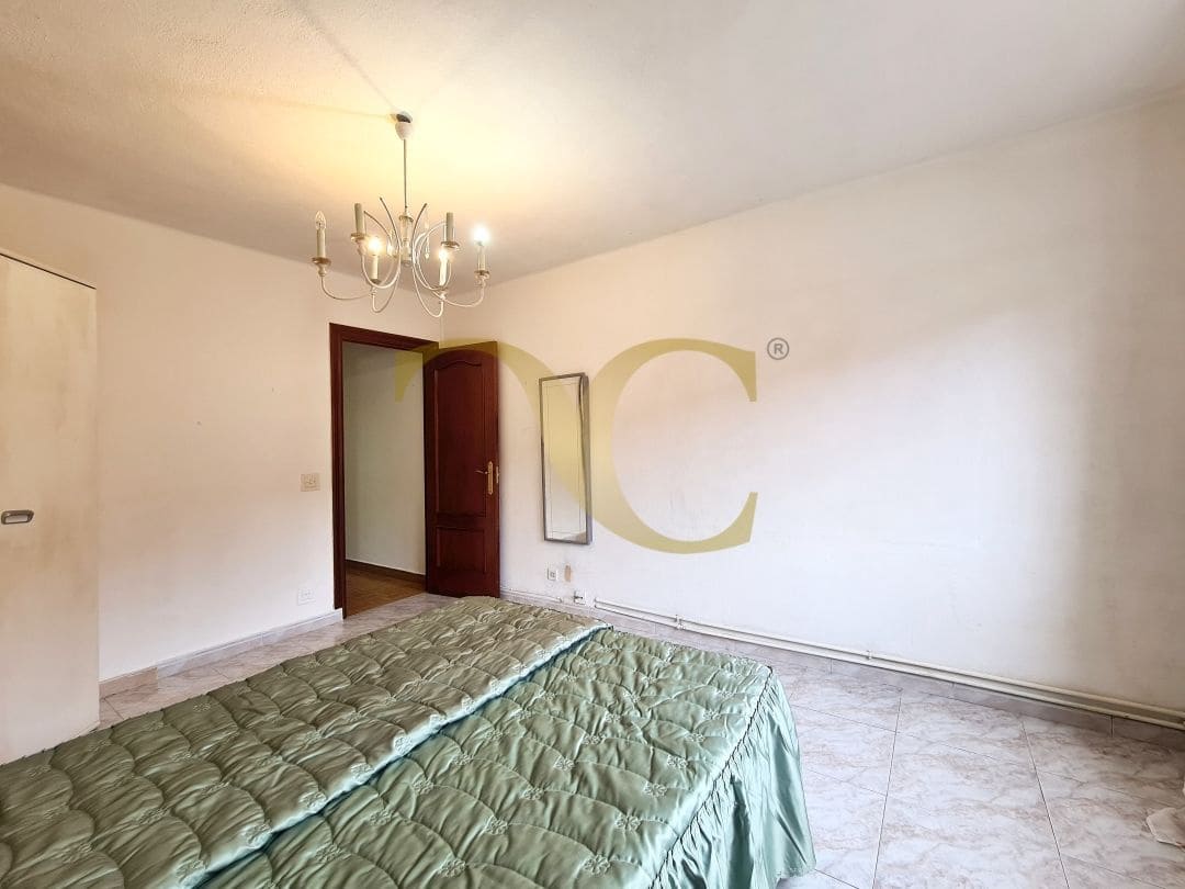 Piso de 2 habitaciones en Oviedo en venta - 135.000 € (Ref: 9539676)