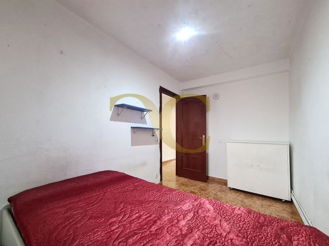 Piso de 2 habitaciones en Oviedo en venta - 135.000 € (Ref: 9539676)