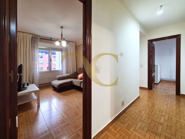 2 Zimmer Wohnung zu verkaufen in Centro Urbano, Oviedo - 135.000 € (Ref: 9539676)