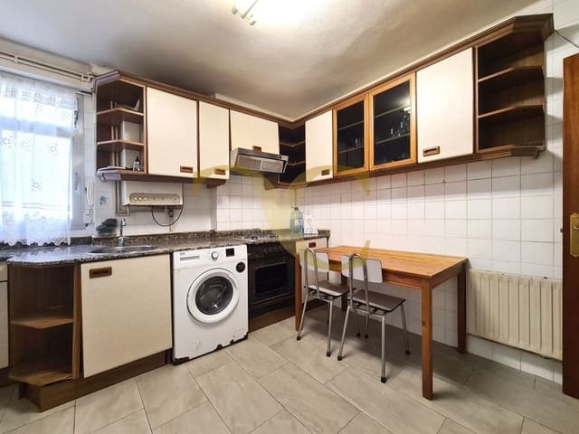 2 Zimmer Wohnung zu verkaufen in Centro Urbano, Oviedo - 135.000 € (Ref: 9539676)