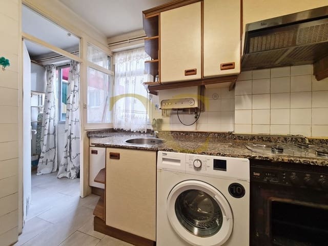 2 Zimmer Wohnung zu verkaufen in Centro Urbano, Oviedo - 135.000 € (Ref: 9539676)