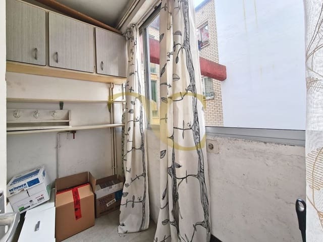 2 Zimmer Wohnung zu verkaufen in Centro Urbano, Oviedo - 135.000 € (Ref: 9539676)