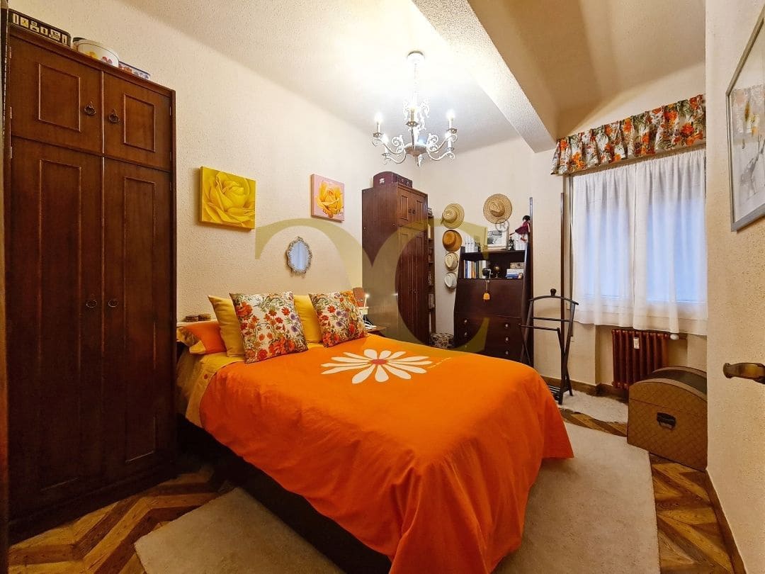 3 sovrum Lägenhet till salu i Gijon - 290 000 € (Ref: 9539679)