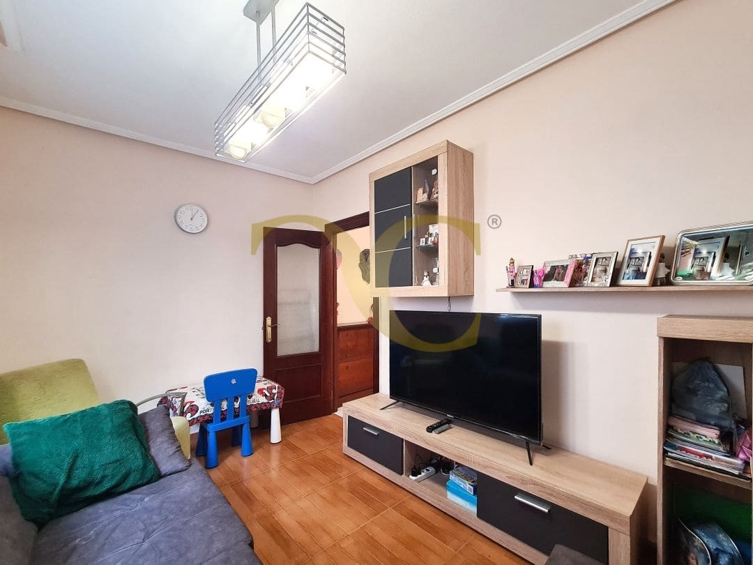 3 sovrum Lägenhet till salu i Gijon - 140 000 € (Ref: 9547151)