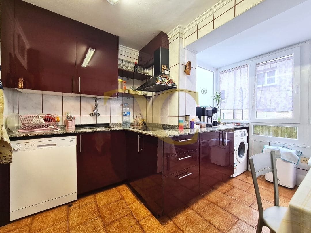 3 sovrum Lägenhet till salu i Gijon - 140 000 € (Ref: 9547151)