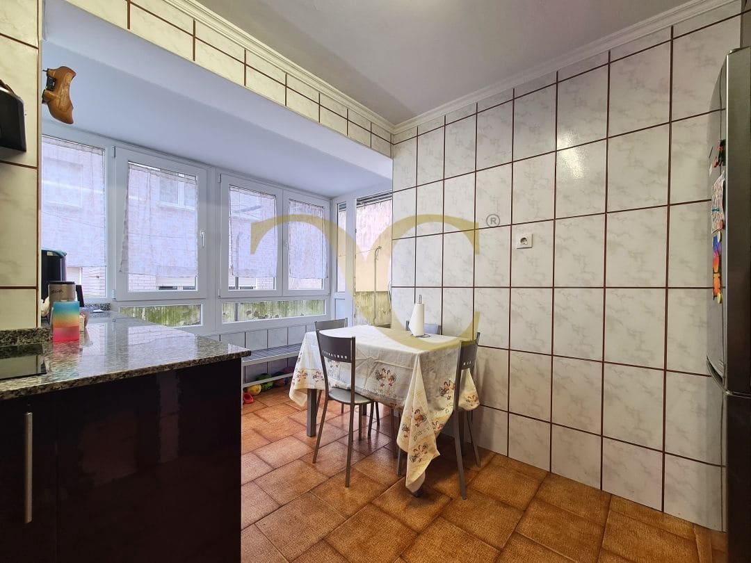 3 sovrum Lägenhet till salu i Gijon - 140 000 € (Ref: 9547151)