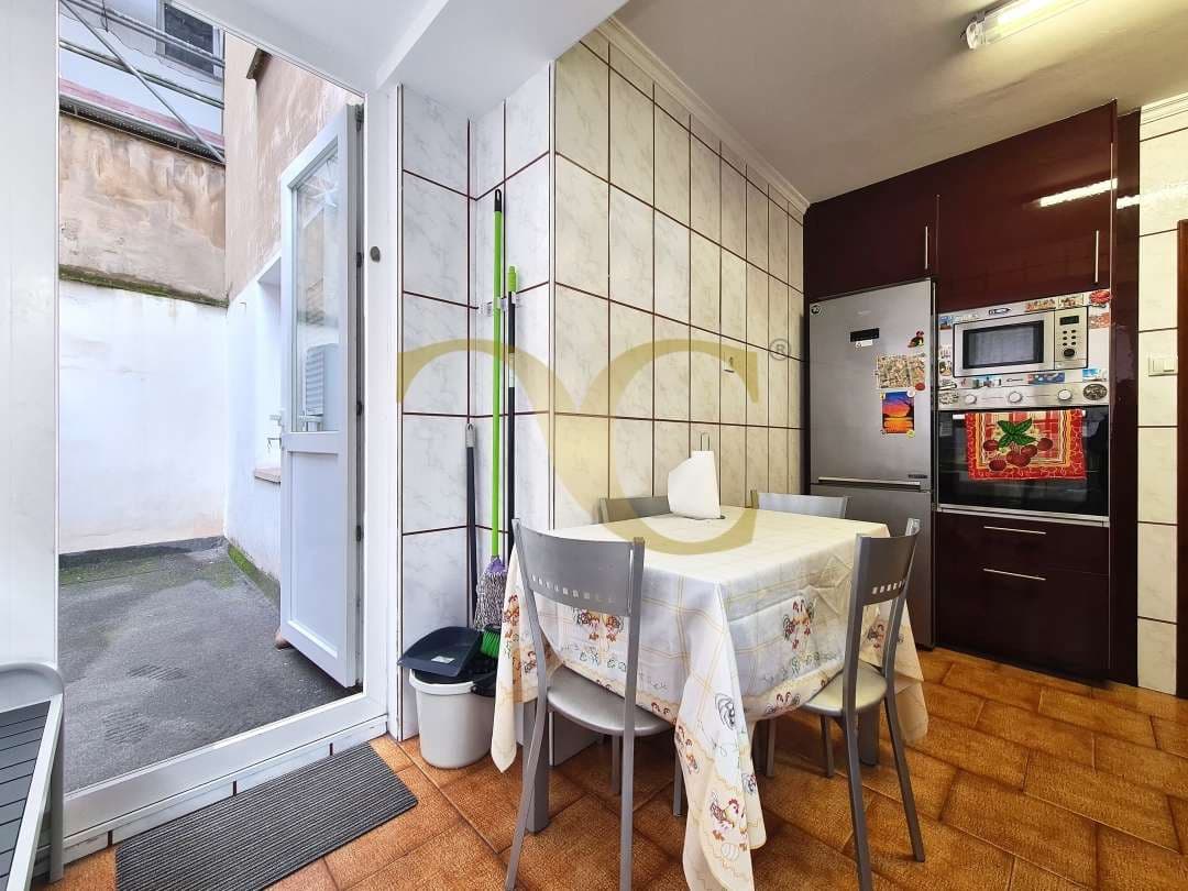 3 sovrum Lägenhet till salu i Gijon - 140 000 € (Ref: 9547151)
