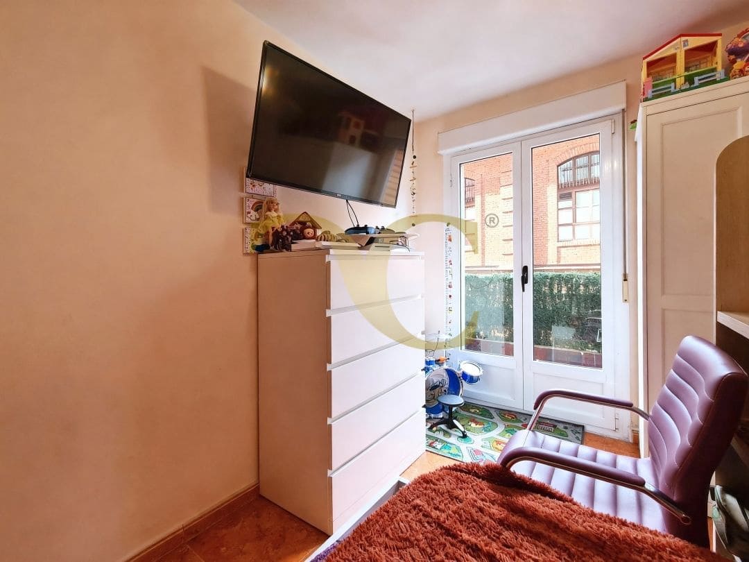 3 sovrum Lägenhet till salu i Gijon - 140 000 € (Ref: 9547151)